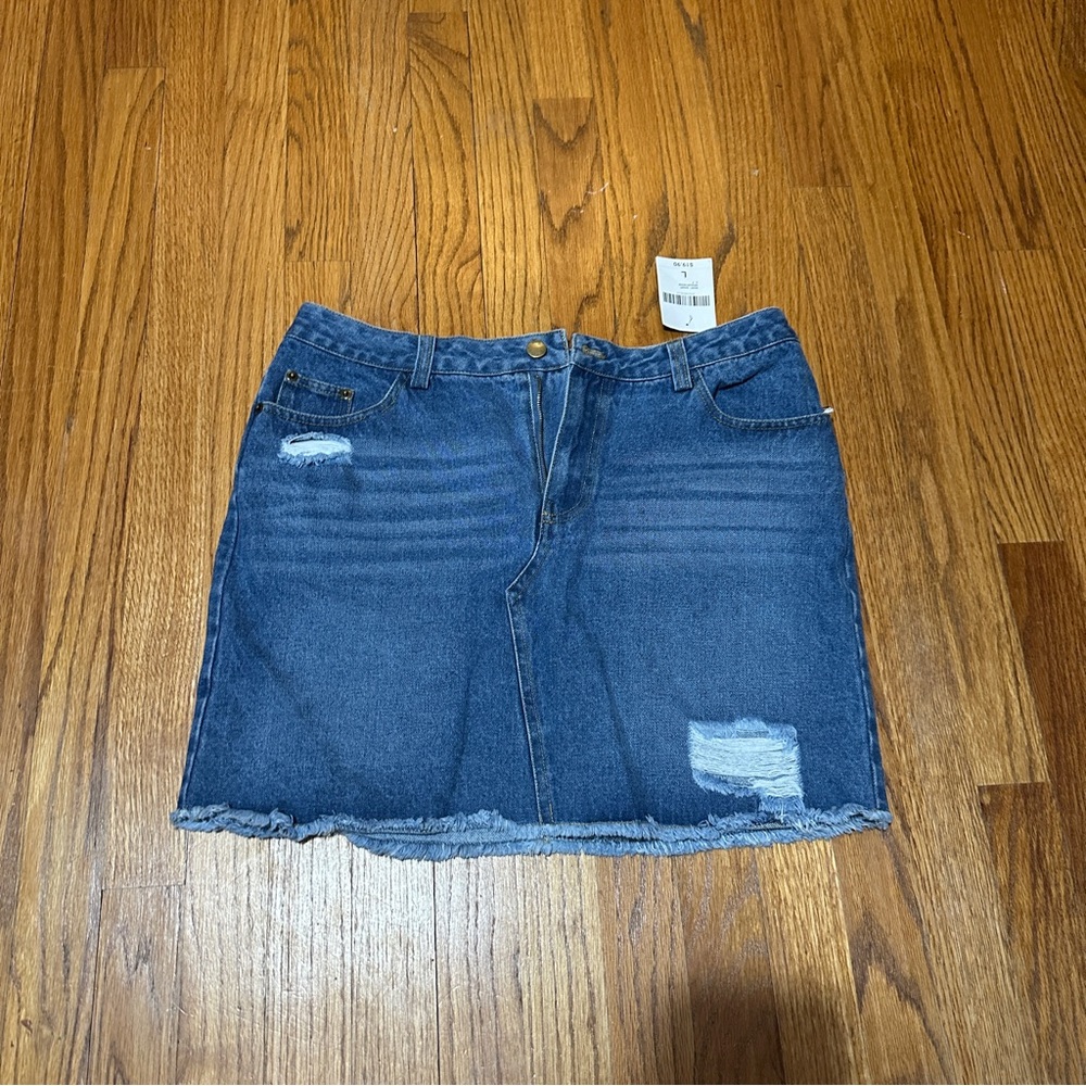 NWT Forever 21 Denim Blue Distressed Skirt